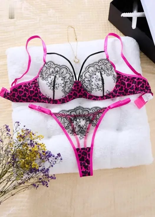 Black Leopard Print Lingerie Set